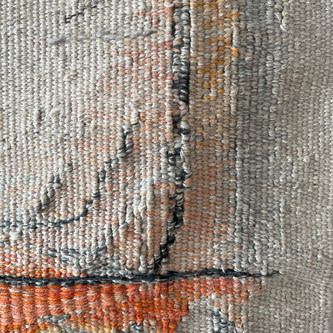 Ausschnitt - Leinentapisserie II: Leinen mit orangem Grund,</br>60 x 59 cm, Leinen und Wolle, Baumwollkette 3 F/cm